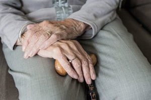 Prévenir un mauvais vieillissement après 65 ans