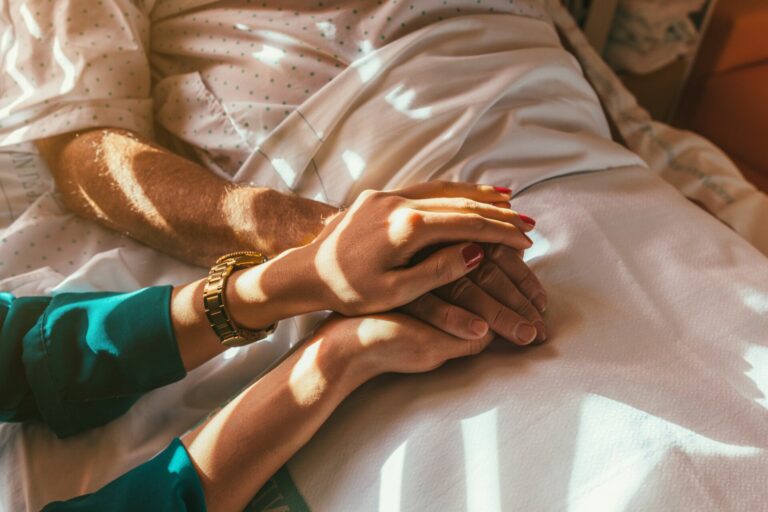 Nouvelle loi sur les soins palliatifs : les nouveaux droits des patients et des aidants